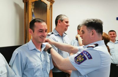 jandarmi și pompieri